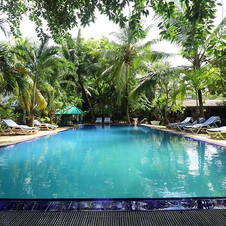 Hotel Susantha Garden Бентота Экстерьер фото