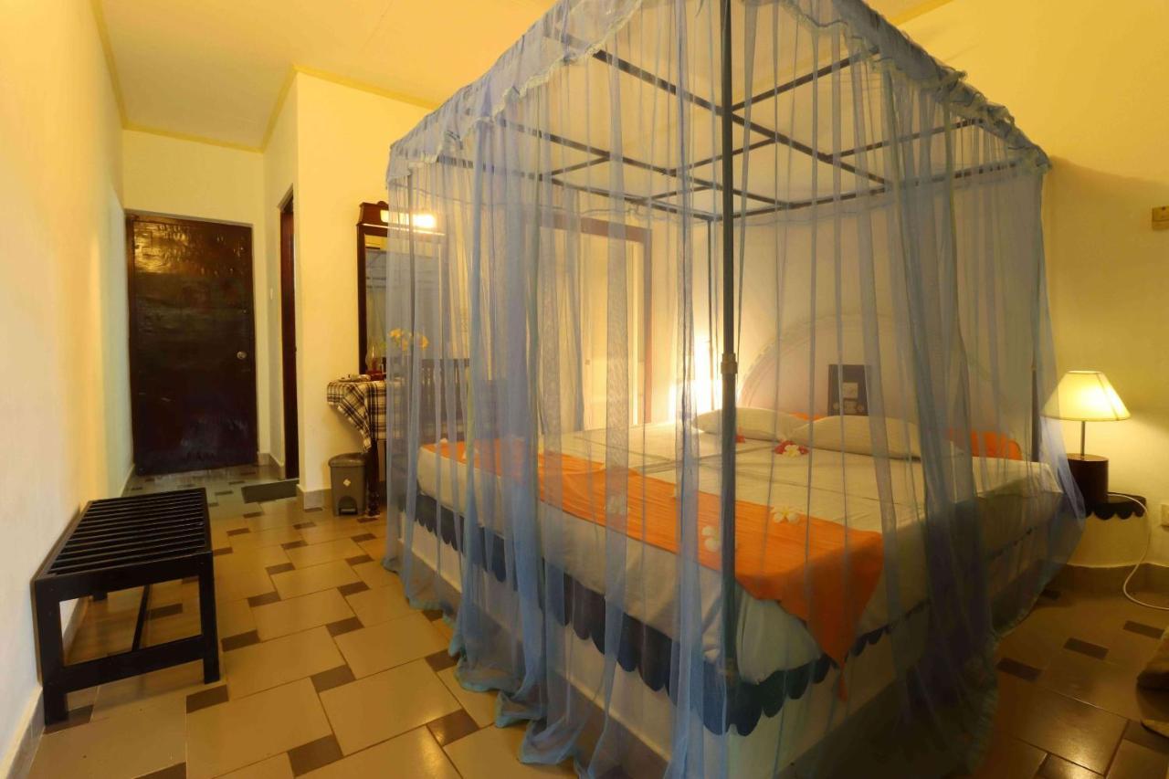 Hotel Susantha Garden Бентота Экстерьер фото