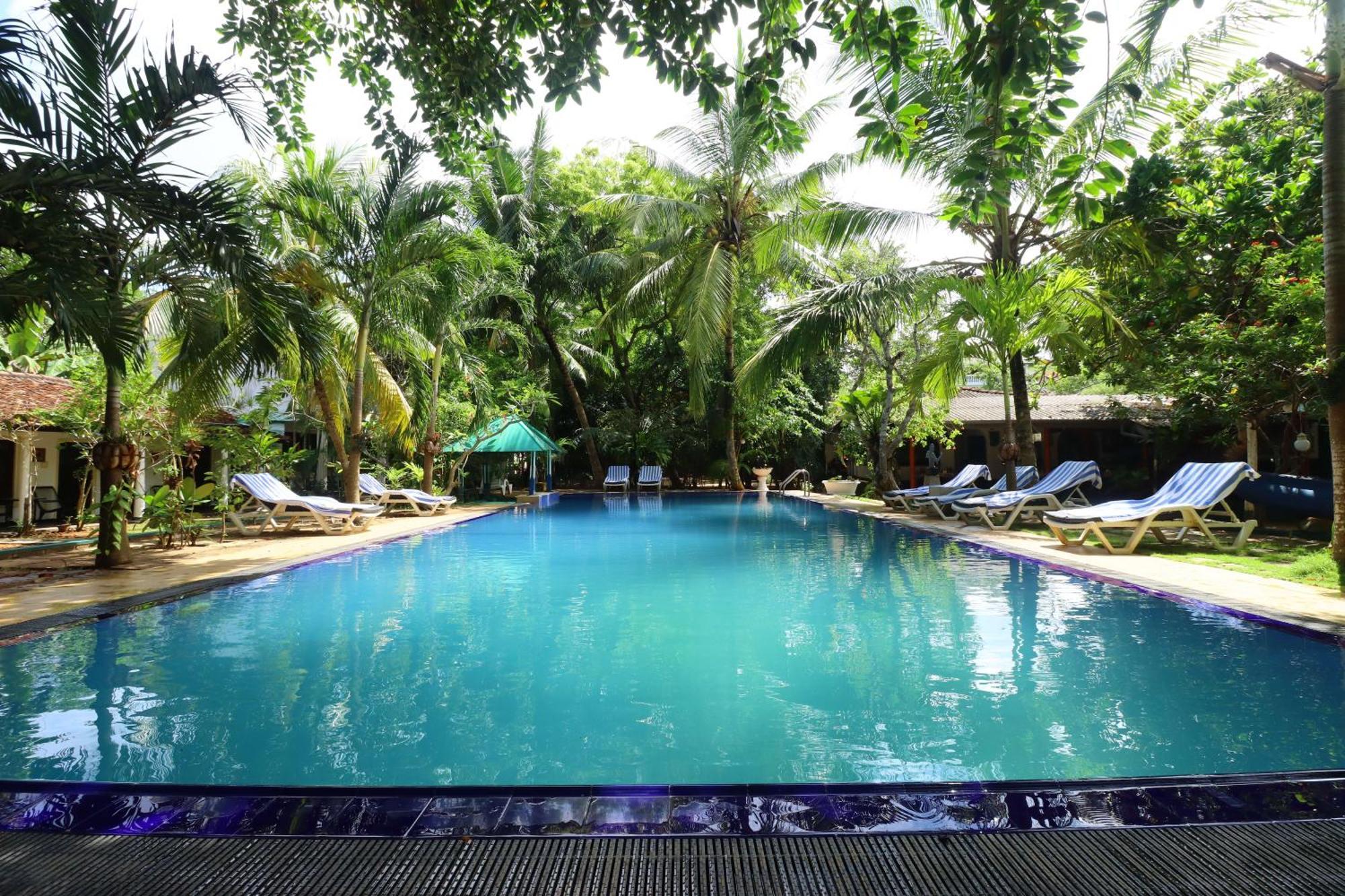 Hotel Susantha Garden Бентота Экстерьер фото